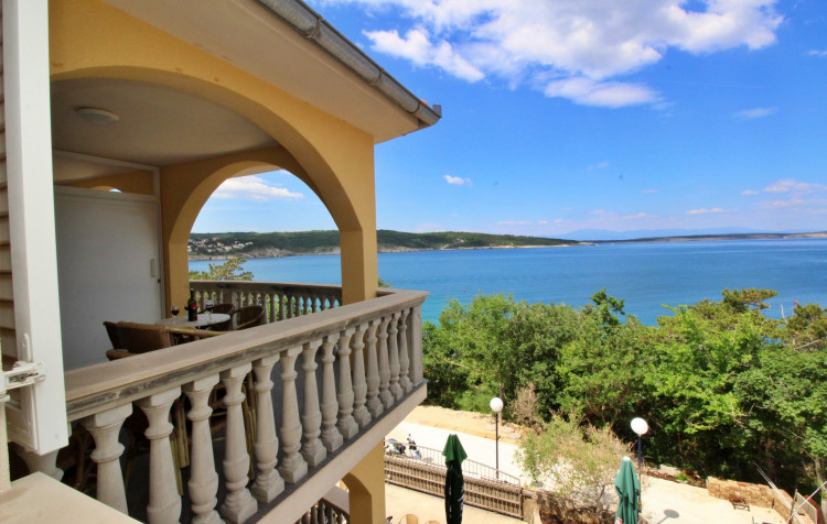 VÝHLED Z APARTMÁNU NEPTUN