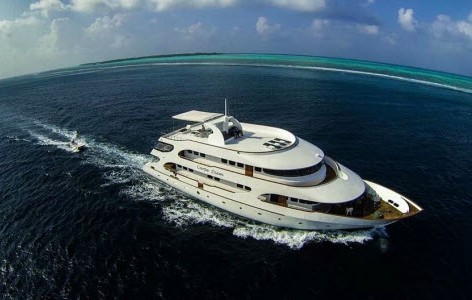 Maledivy SAFARI loď Carpe Diem 